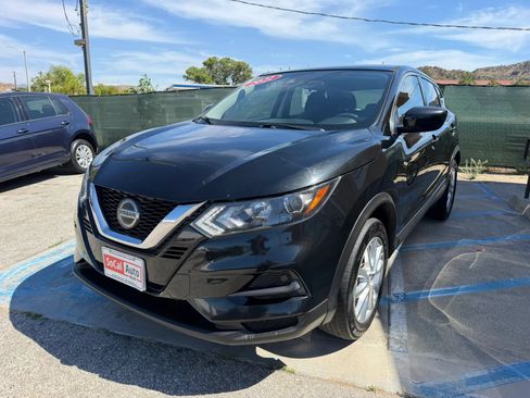 Used 2021 Nissan Rogue Sport S FWD image 7