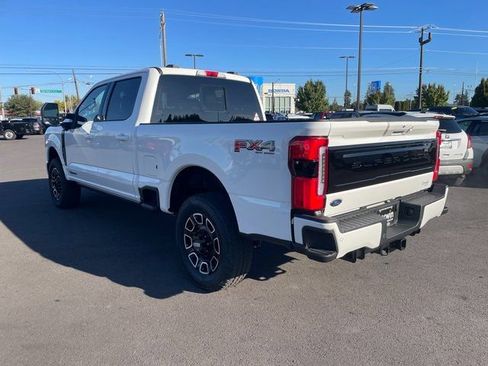 New 2026 Ford F250 Platinum w/ FX4 Off-Road Package image 15