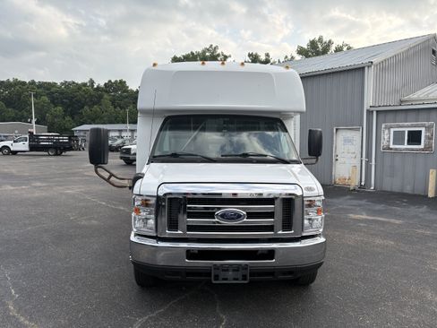 Used 2019 Ford E-350 and Econoline 350 Super Duty w/ Shuttle Bus Prep Package RWD image 6