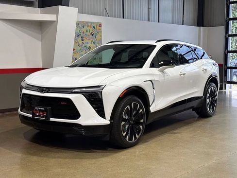Used 2024 Chevrolet Blazer EV RS AWD/4WD image 7