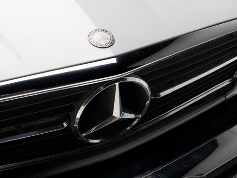 Used 1988 Mercedes-Benz 560 SL image 56