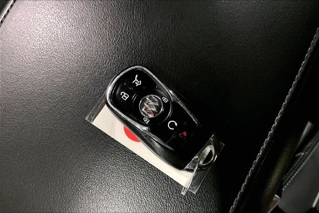 Used 2020 Buick Enclave Avenir w/ Avenir Technology Package AWD/4WD image 32