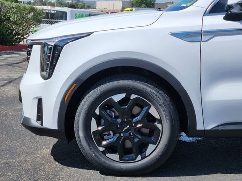 New 2026 Kia Sorento S w/ S Panoramic Sunroof Package image 7