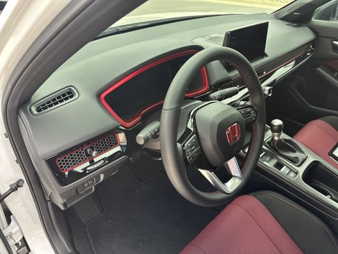 Used 2026 Honda Civic Si image 10