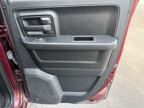 Used 2016 RAM 1500 Express AWD/4WD image 36