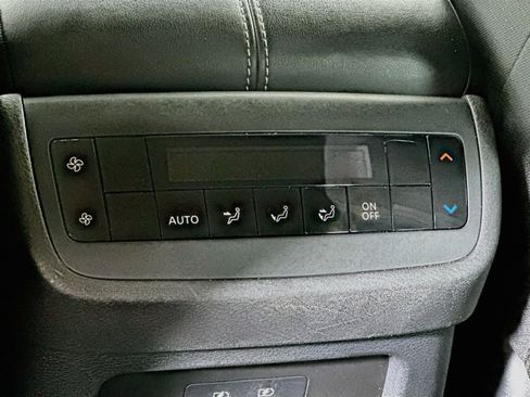 Used 2025 Nissan Pathfinder SV AWD/4WD image 26