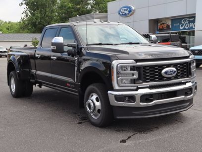 New 2026 Ford F350 Lariat w/ Lariat Ultimate Package
