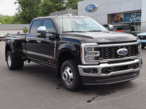 New 2026 Ford F350 Lariat w/ Lariat Ultimate Package AWD/4WD image 2