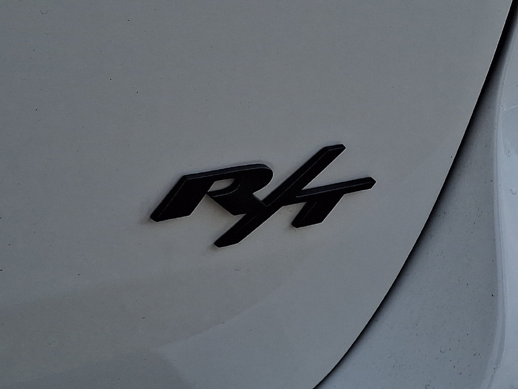 Used 2023 Dodge Durango R/T w/ Hemi Orange Plus Package AWD/4WD image 33