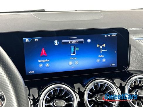 Used 2024 Mercedes-Benz GLA 35 AMG 4MATIC image 24