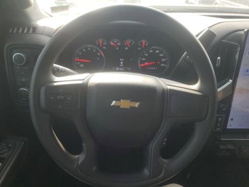 Used 2023 Chevrolet Silverado 2500 Custom w/ Custom Value Package image 20