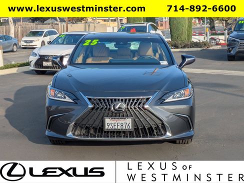 Certified 2025 Lexus ES 350 image 2