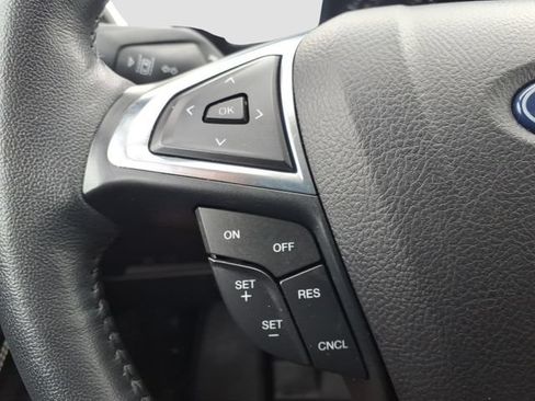 Used 2023 Ford Edge Titanium AWD/4WD image 27