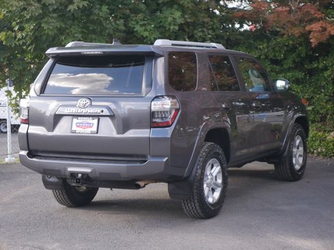 Used 2016 Toyota 4Runner SR5 Premium image 24