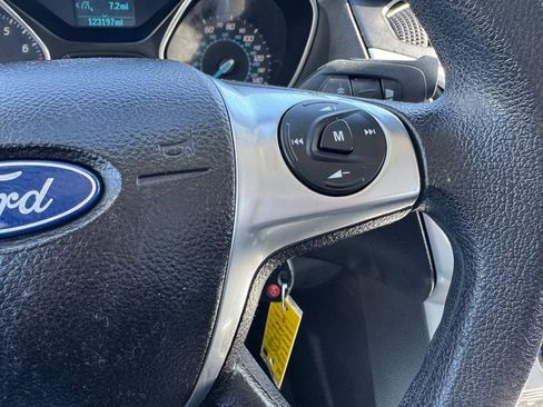 Used 2012 Ford Focus SE FWD image 24