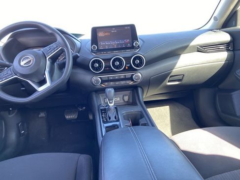 Used 2024 Nissan Sentra SV FWD image 15