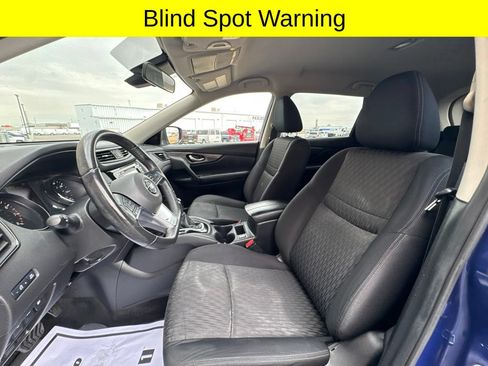 Used 2019 Nissan Rogue SV w/ Premium Package AWD/4WD image 14