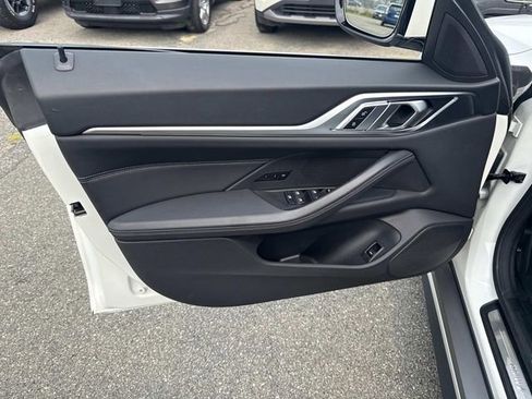 Used 2024 BMW i4 xDrive40i image 18