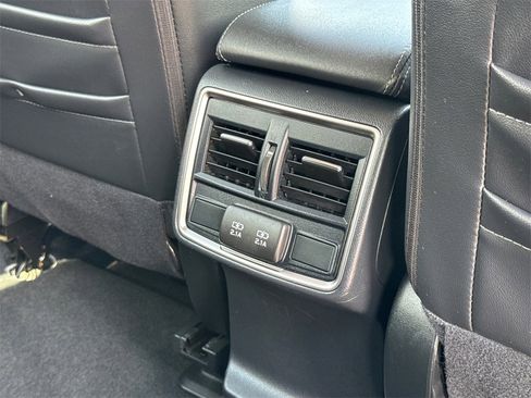 Used 2024 Subaru Forester Limited image 18