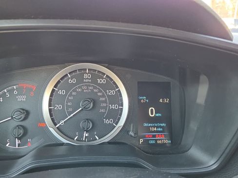 Used 2020 Toyota Corolla LE image 31