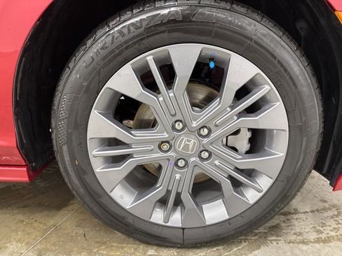 Used 2025 Honda Odyssey Touring image 12