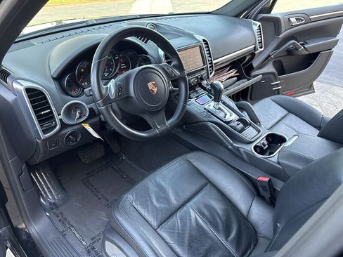 Used 2014 Porsche Cayenne AWD/4WD image 23