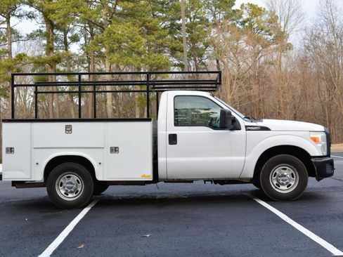 Used 2013 Ford F250 XL RWD image 4