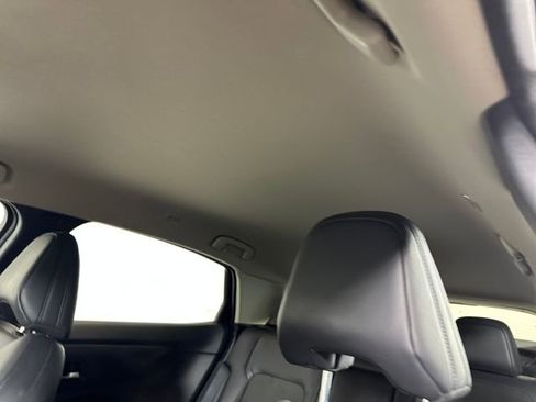 Used 2023 Nissan Ariya AWD image 12