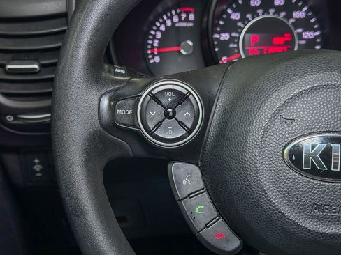 Used 2018 Kia Soul + image 29