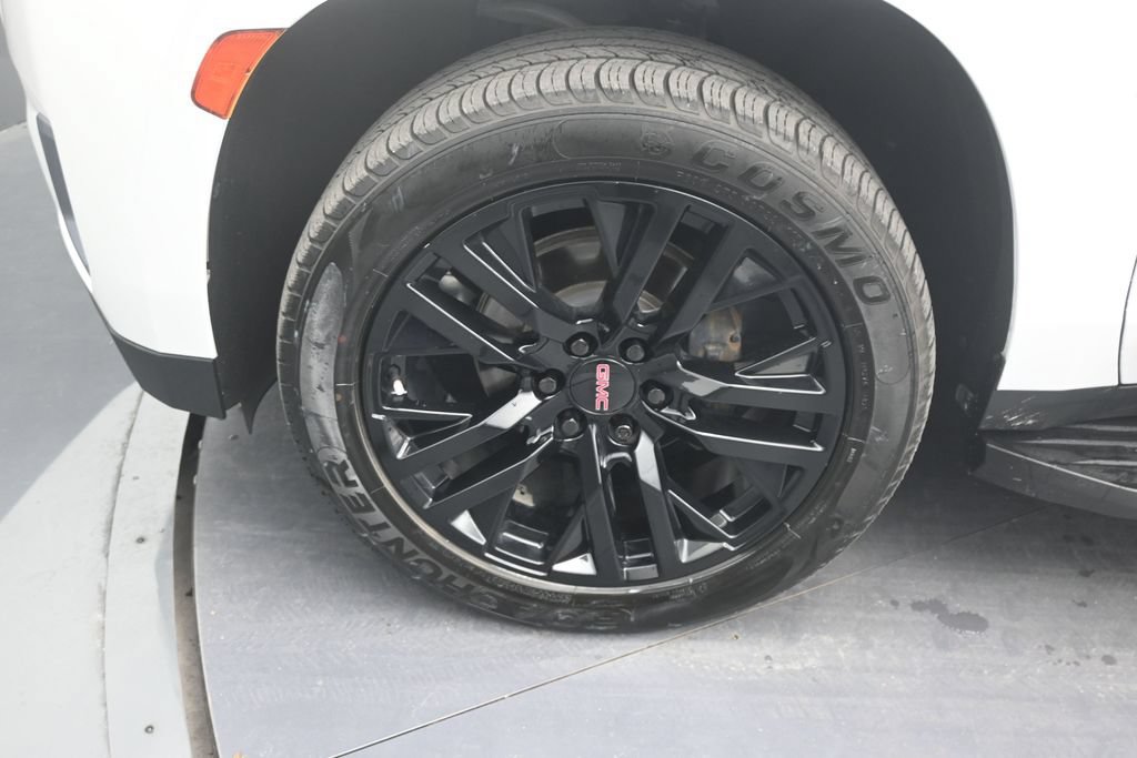 Used 2021 GMC Yukon SLT w/ SLT Premium Package RWD image 9