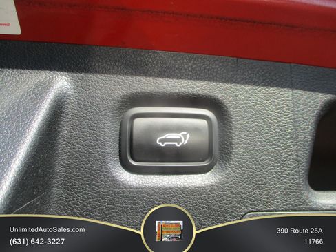 Used 2020 Hyundai Santa Fe Limited FWD image 15