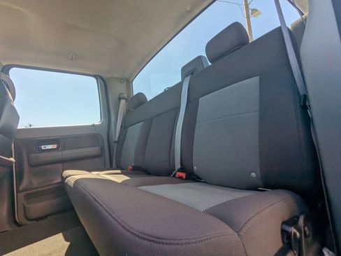 Used 2006 Ford F150 XLT image 11