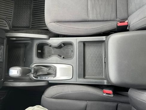 Used 2022 Nissan Frontier S image 18