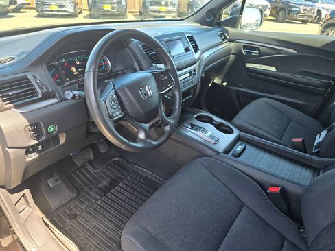 Used 2019 Honda Passport Sport image 8