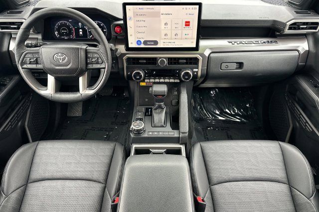 Used 2026 Toyota Tacoma TRD Off-Road w/ TRD Off Road Premium Package AWD/4WD image 15