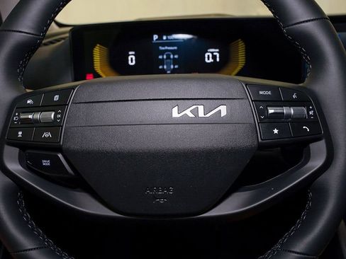 New 2026 Kia Sportage EX FWD image 19