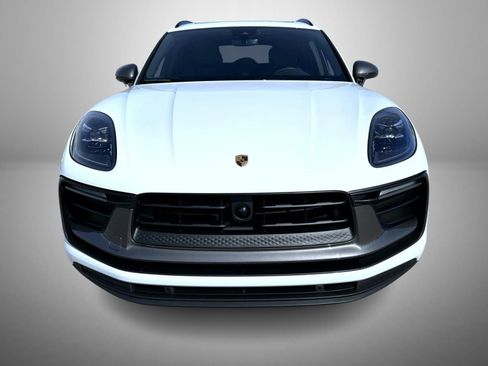 Used 2023 Porsche Macan Turbo AWD/4WD image 2