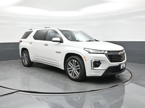 Used 2023 Chevrolet Traverse High Country w/ LPO, Floor Liner Package FWD image 12