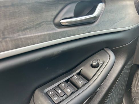 New 2026 Jeep Grand Cherokee L 4WD image 11