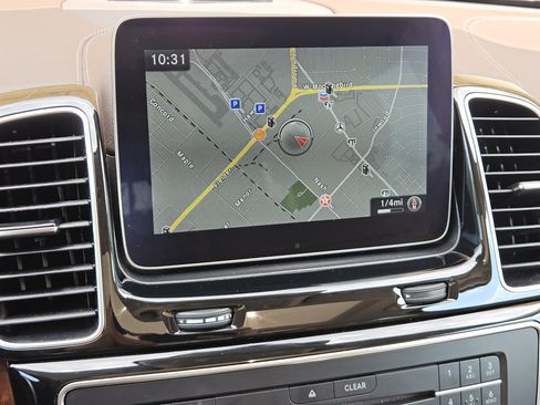 Used 2019 Mercedes-Benz GLS 450 4MATIC image 17