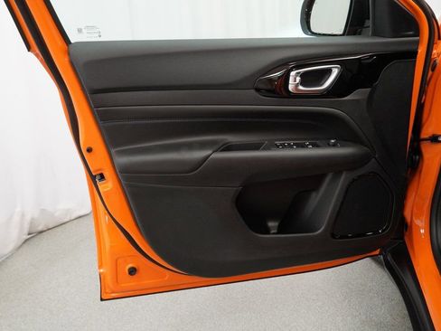 New 2026 Jeep Compass Latitude image 27