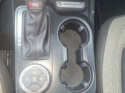 Used 2025 Ford Bronco Big Bend image 18