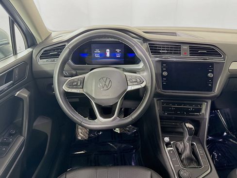 Certified 2023 Volkswagen Tiguan SE AWD/4WD image 21