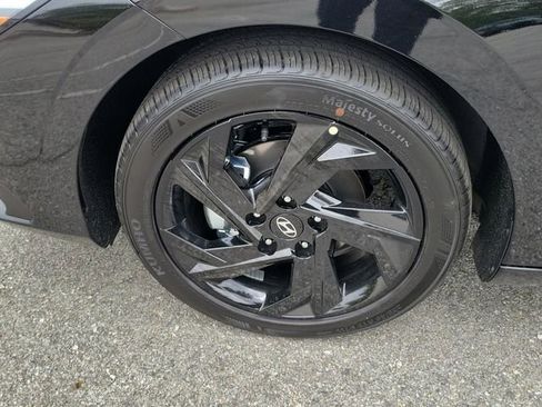 New 2026 Hyundai Elantra Sport FWD image 23
