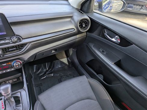 Used 2019 Kia Forte S image 16
