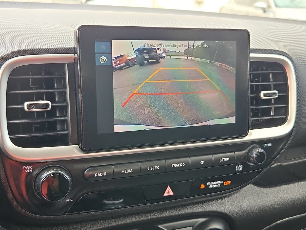 Used 2026 Hyundai Venue SEL FWD image 18