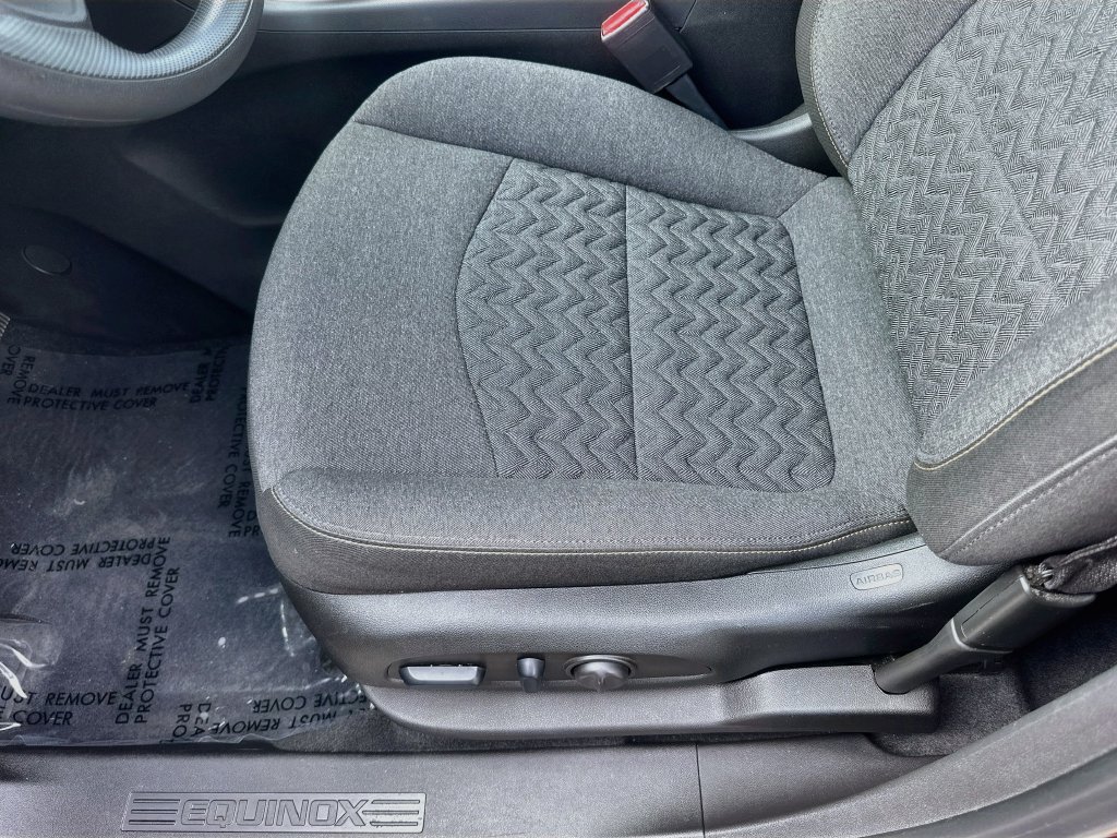 Used 2023 Chevrolet Equinox LT FWD image 18