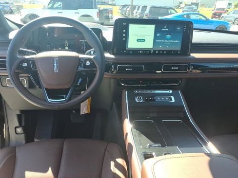 New 2026 Lincoln Aviator Reserve AWD/4WD image 10