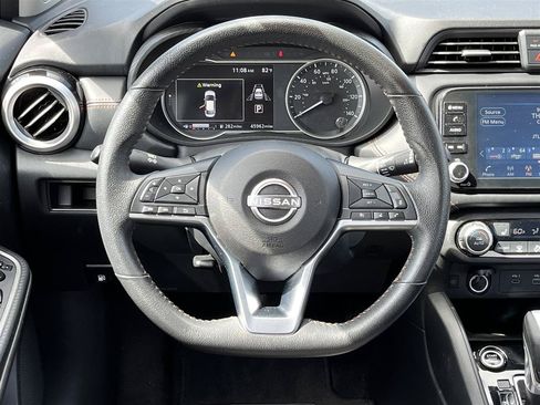 Used 2025 Nissan Versa SR FWD image 18