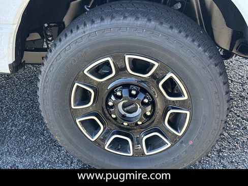 New 2026 Ford F250 Platinum image 12